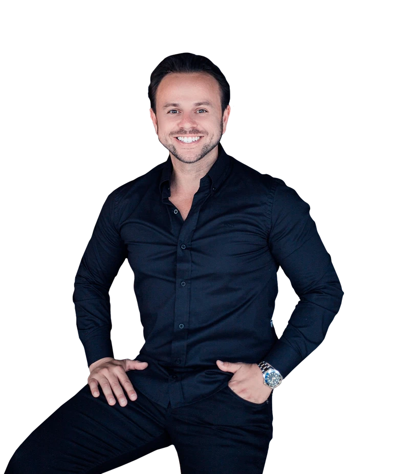 Arcanjo Andrade, corretor especialista em investimento imobiliário no litoral de Santa Catarina